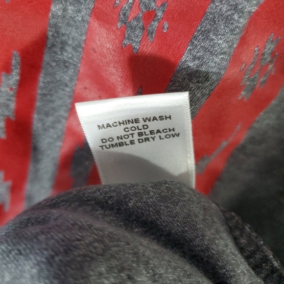 On the Byas t-shirt American Flag Southwest Aztec - Picture 6 of 6